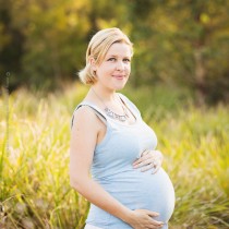 Maternity outdoors-13